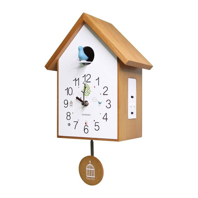Reloj de cuco de madera blanco