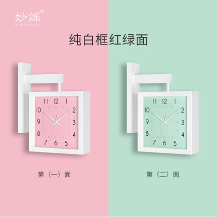 Reloj de pared cuadrado de madera