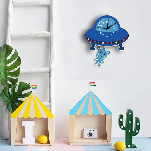Reloj de pared infantil diseño ovni