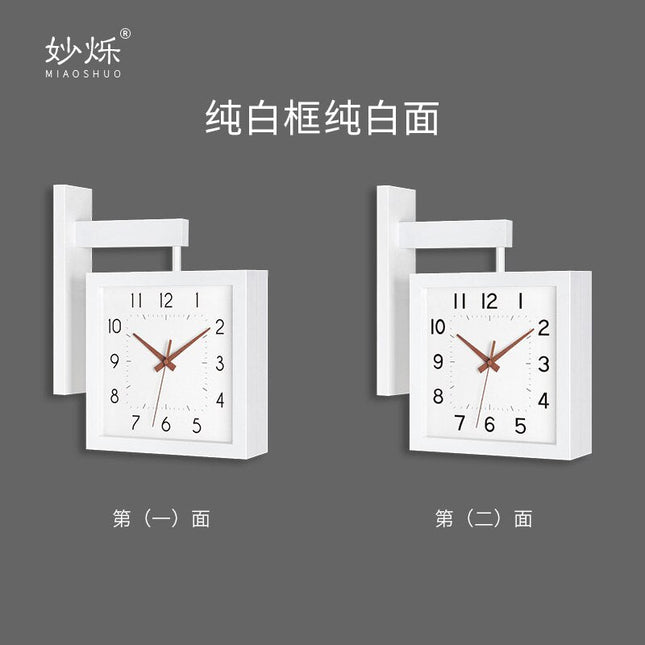 Reloj de pared cuadrado de madera