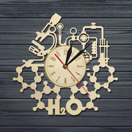 Reloj de pared de madera científico