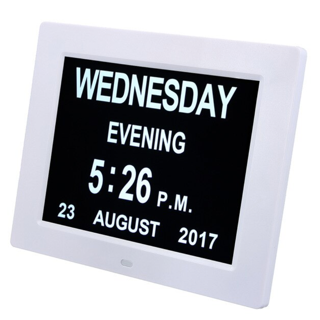 Reloj digital con calendario para mayores