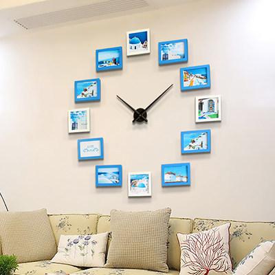 Reloj de pared con marcos de fotos