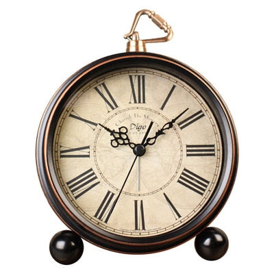 Reloj de mesa vintage retro dorado