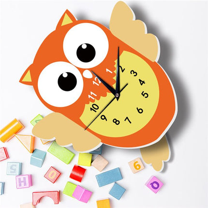 Reloj de pared infantil con péndulo cohete