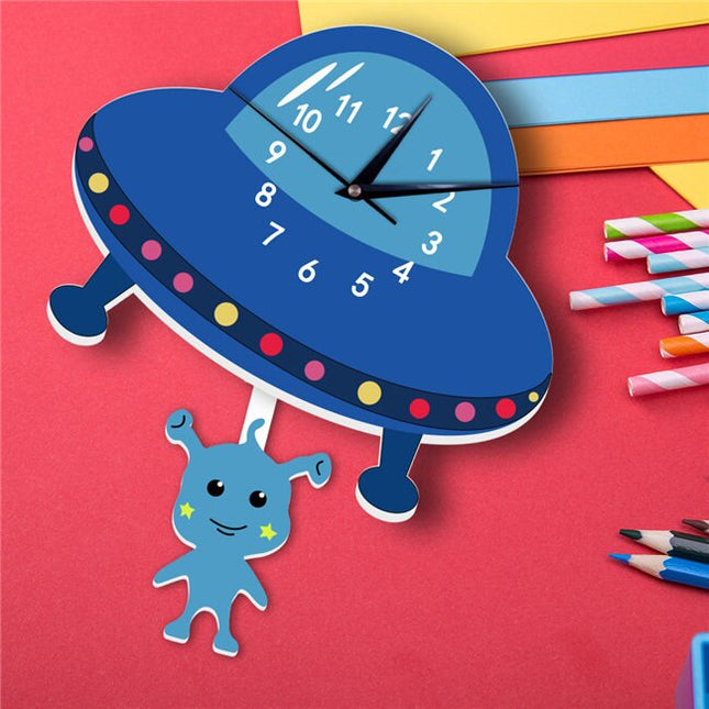 Reloj de pared infantil con péndulo cohete
