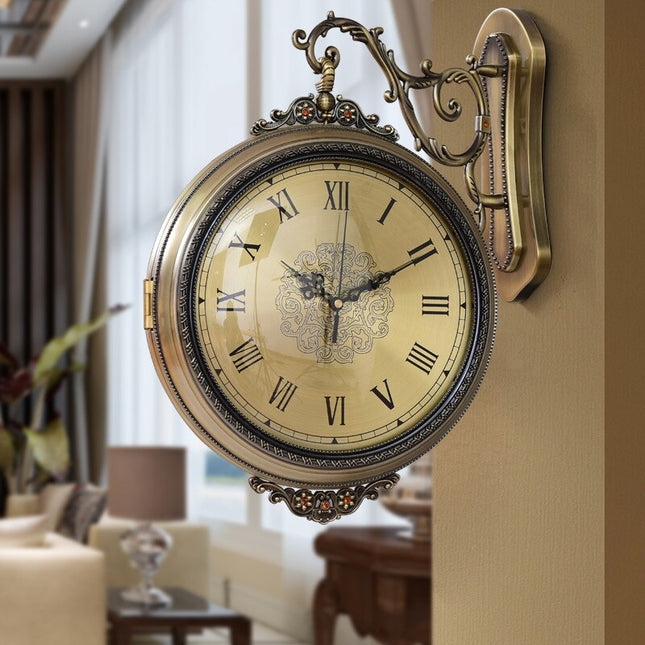 Reloj de pared tipo estación antiguo