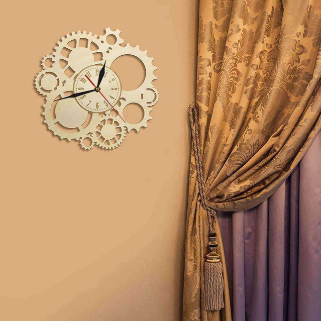 Reloj de pared de madera con engranajes