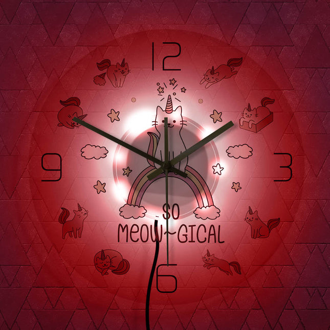 Reloj de pared LED con gatos unicornio