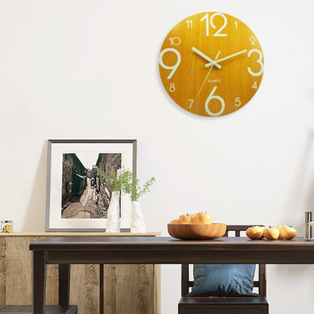 Reloj de pared de madera luminoso