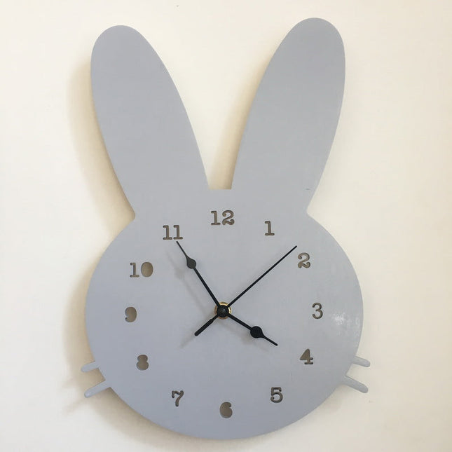 Reloj de pared con orejas conejo