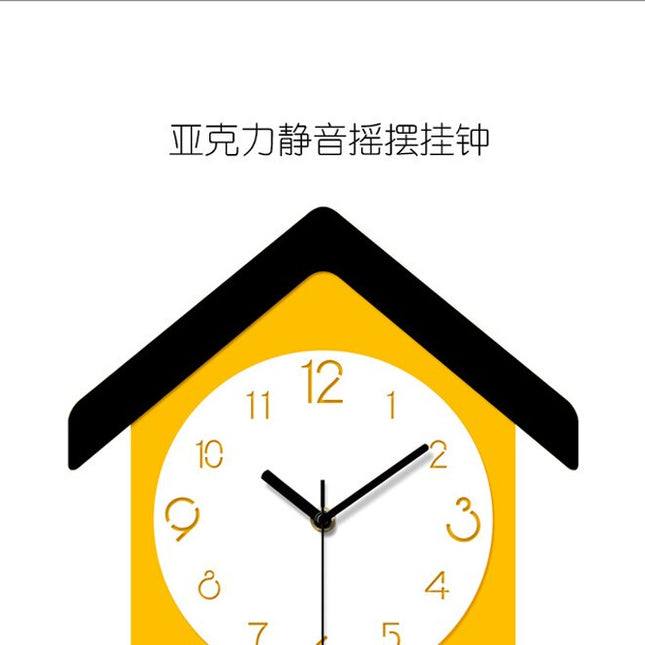 Reloj de pared amarillo con péndulo