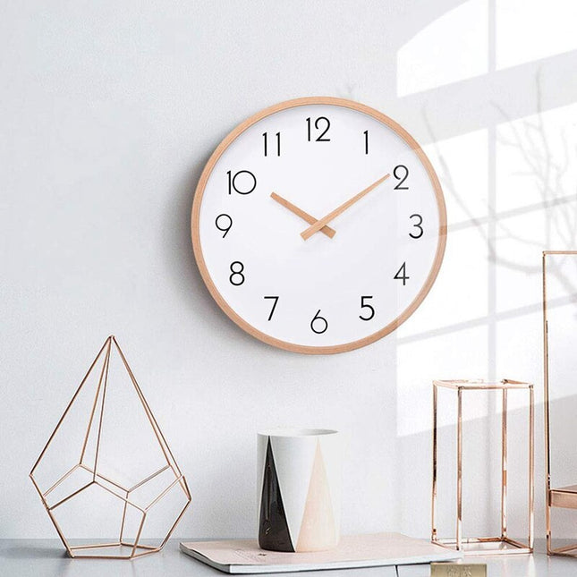 Reloj de pared de madera nórdico