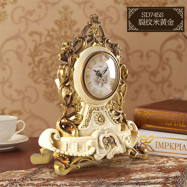 Reloj de sobremesa vintage antiguo dorado