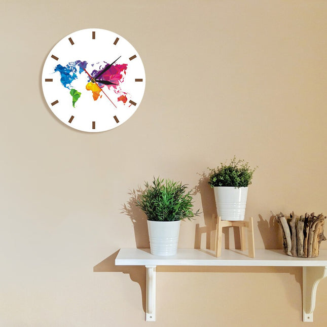 Reloj de pared mapamundi colorido