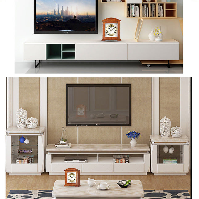 Reloj de mesa de madera clásico