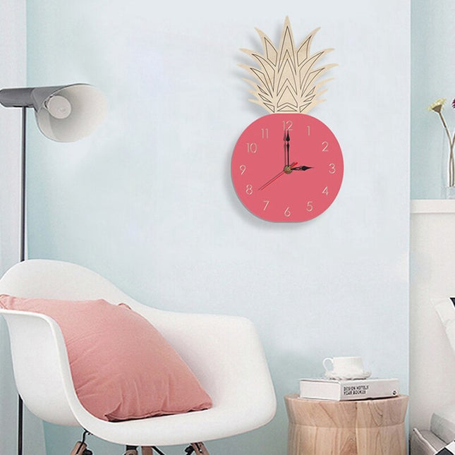 Reloj de pared madera forma piña
