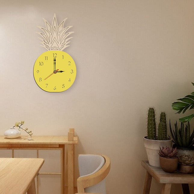 Reloj de pared madera forma piña