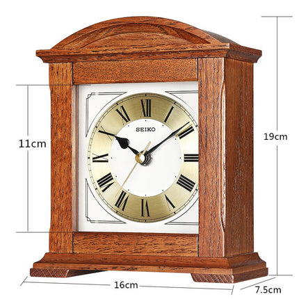 Reloj de mesa de madera clásico