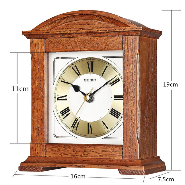 Reloj de mesa de madera clásico