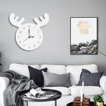 Reloj de pared infantil con cuernos