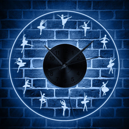Reloj de pared LED con bailarinas