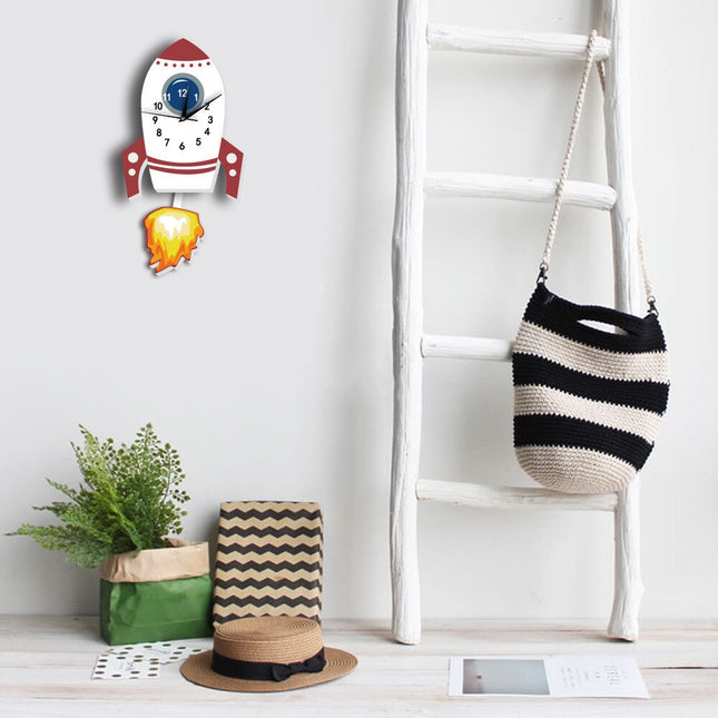 Reloj de pared infantil con péndulo cohete