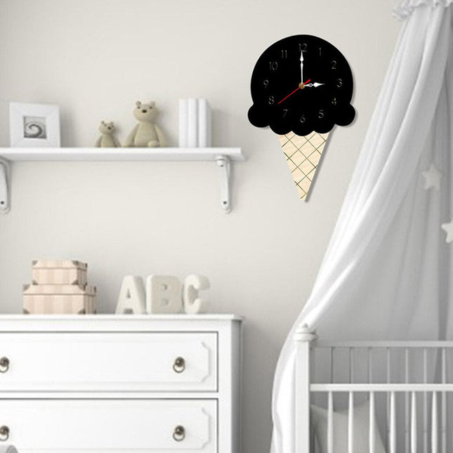 Reloj de pared con forma de helado