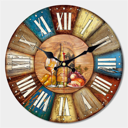 Reloj de pared de madera clásico