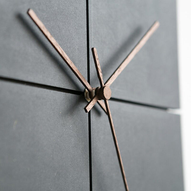 Reloj de pared nórdico negro
