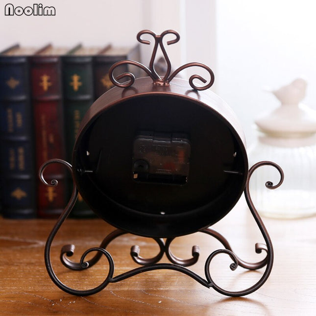 Reloj de sobremesa vintage estilo forja