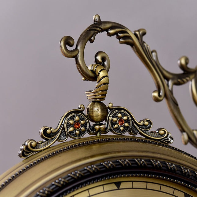 Reloj de pared tipo estación antiguo