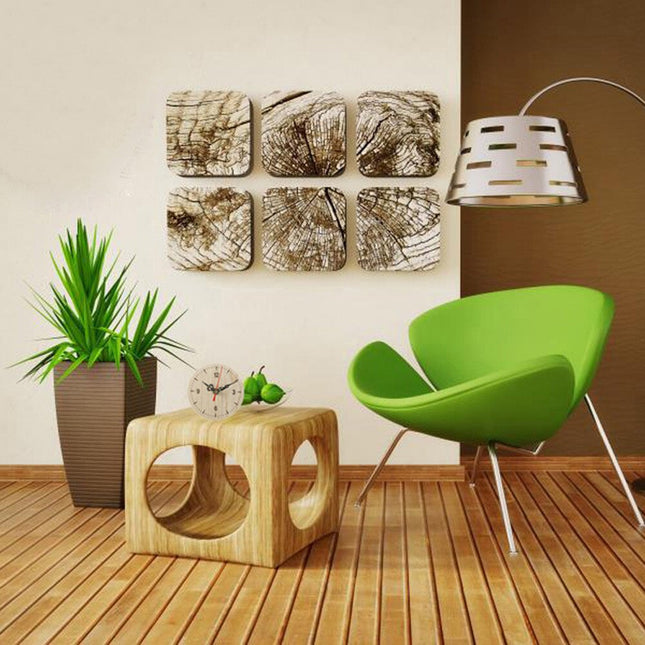 Reloj de pared pequeño de madera