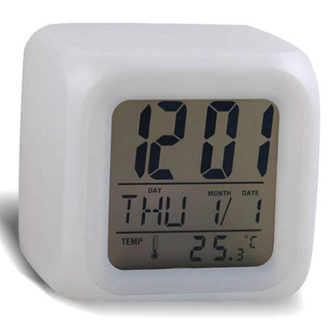Despertador digital cubo con luz LED