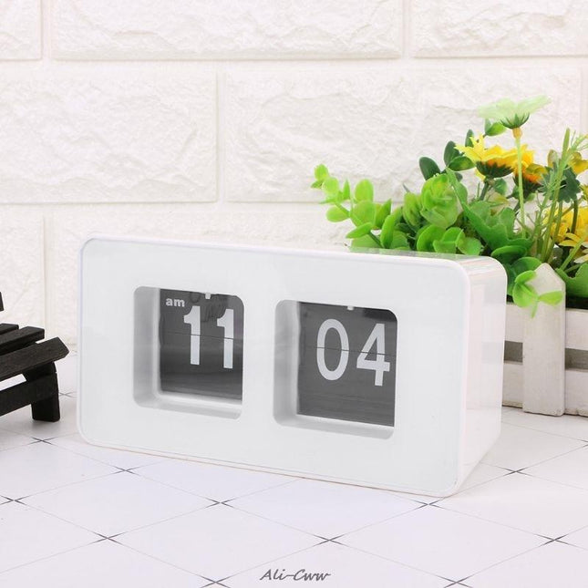 Reloj de mesa flip estilo minimalista