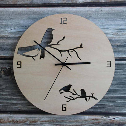 Reloj de pared de madera con pájaros
