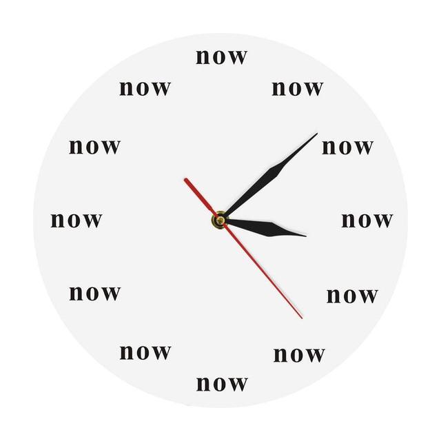 Reloj de pared minimalista "Now" motivacional