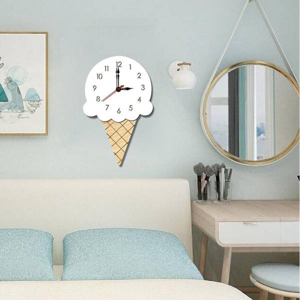 Reloj de pared con forma de helado