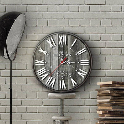 Reloj de pared rústico números romanos