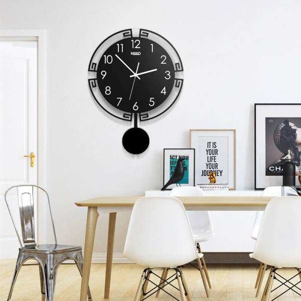 Reloj de péndulo moderno pared negro